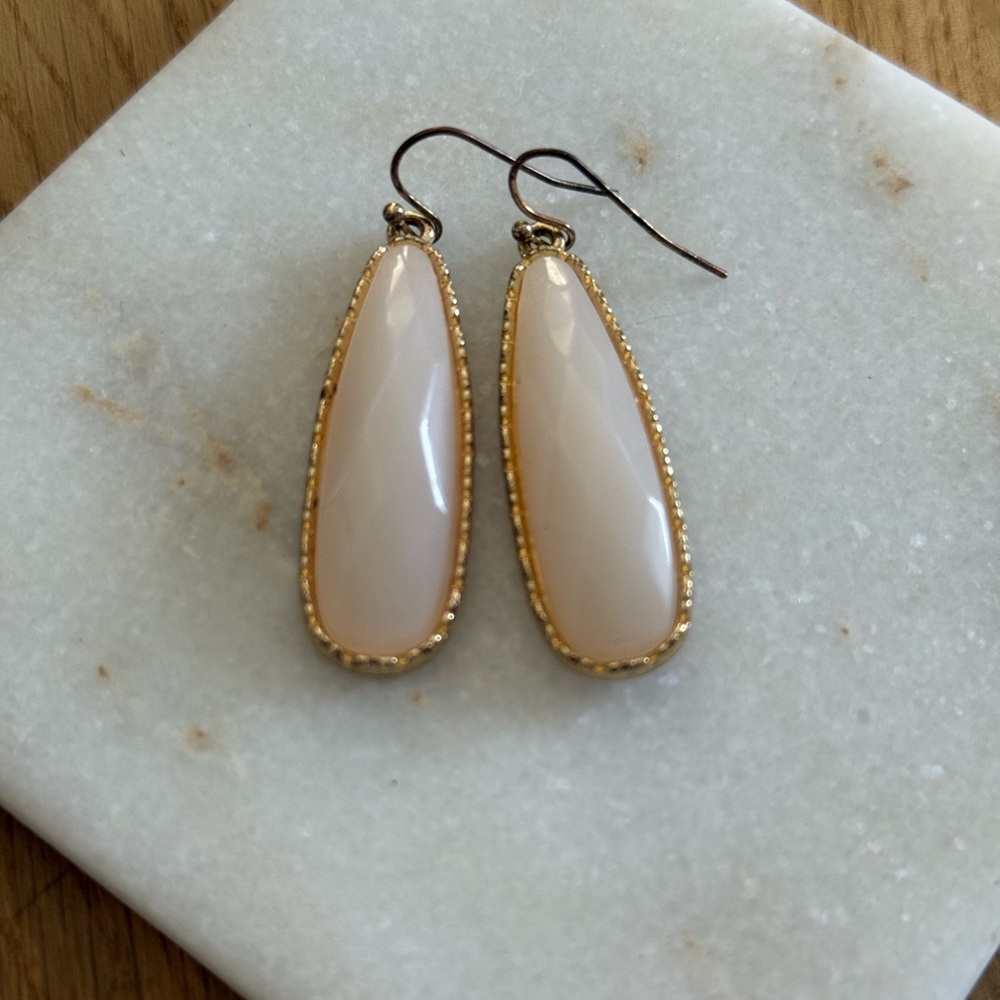Elegant Gold and Cream Teardrop Earrings